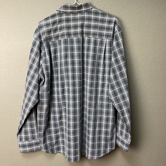 Marc Edward’s men’s size large button-down shirt. - Picture 4 of 4